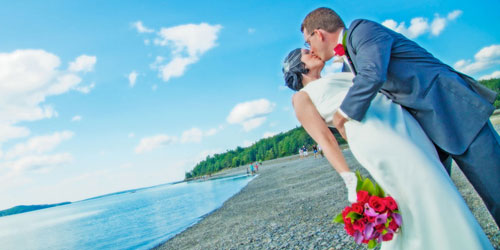 Wedding Couple on the Shore - Atlantic Oceanside Hotel & Event Center - Bar Harbor, ME