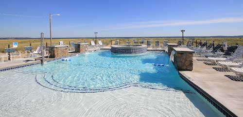 Outdoor Pool - Waves Oceanfront Resort - Old Orchard Beach, ME