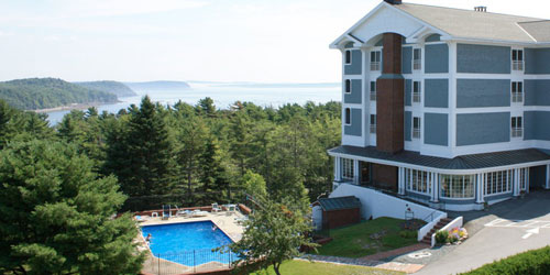 Outdoor View 500x250 - Bluenose Inn - Bar Harbor, ME