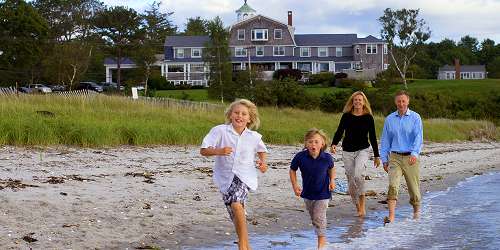 Family on the Beach - Black Point Inn - Scarborough, ME