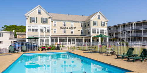Waterfront Lodging